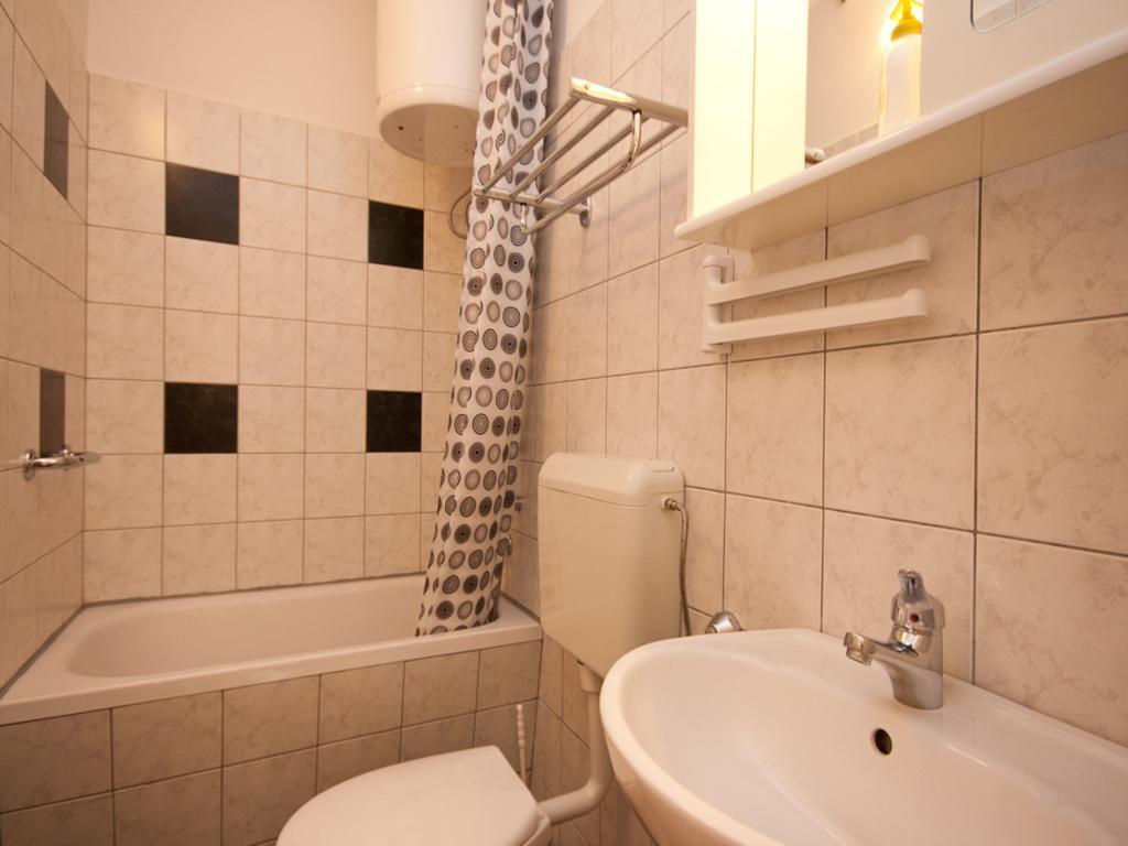 Apartments Tomasic Baška Zewnętrze zdjęcie