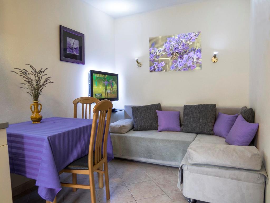 Apartments Tomasic Baška Zewnętrze zdjęcie