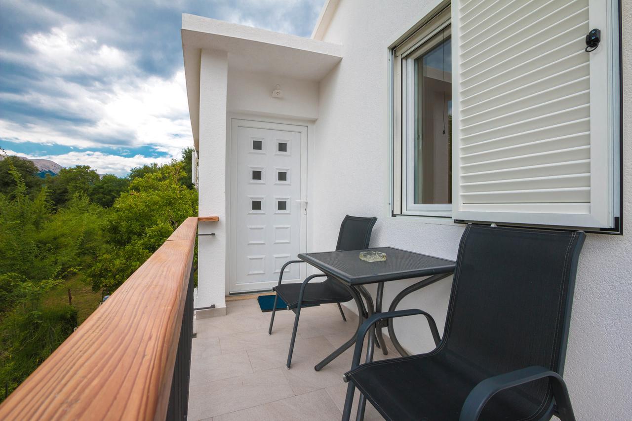 Apartments Tomasic Baška Zewnętrze zdjęcie